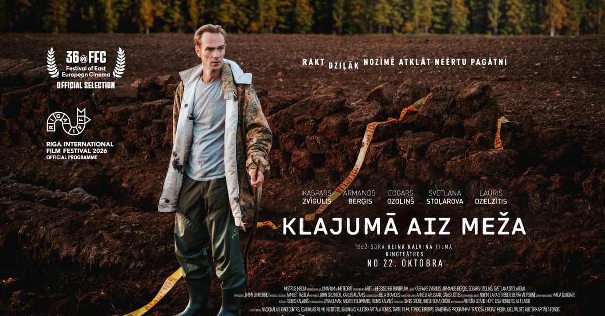 Klajumā aiz meža