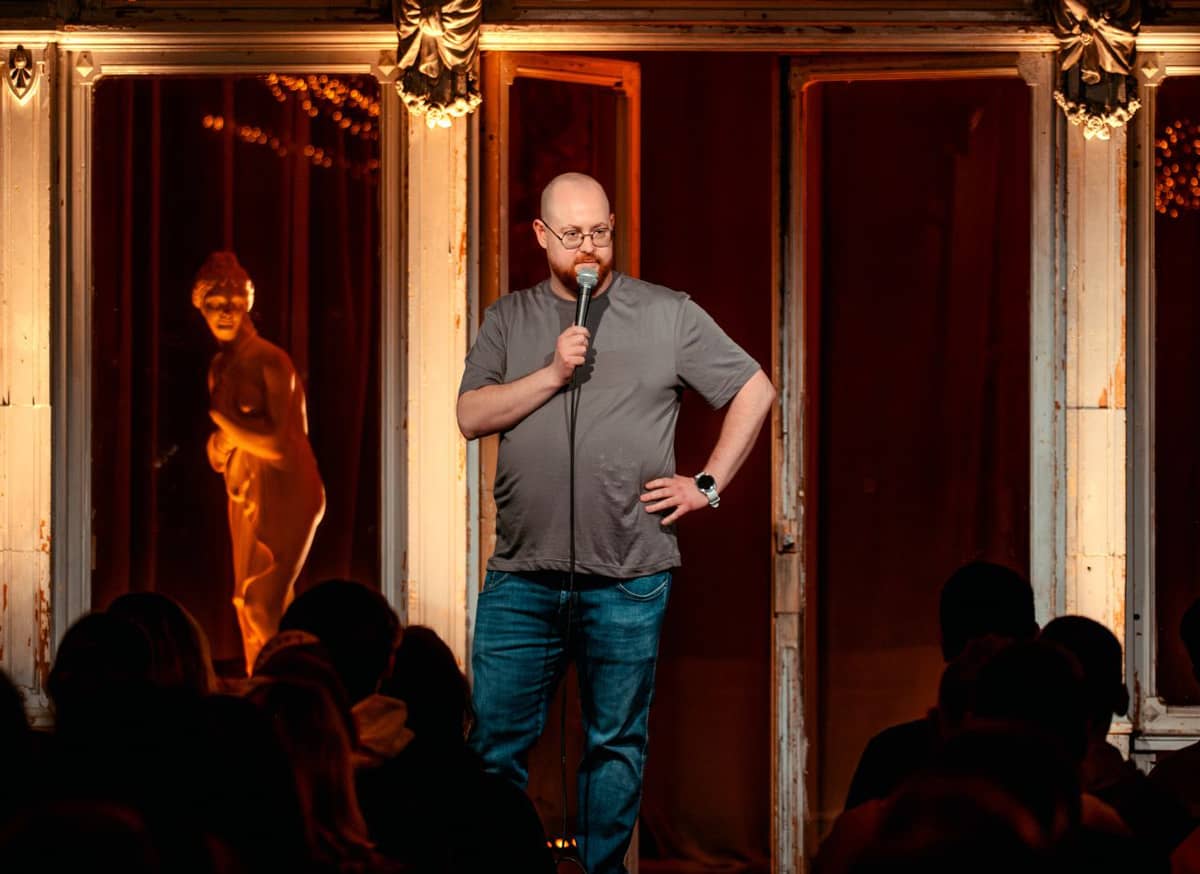 Komiķa Aleksandra Guzenko stand-up komēdija “Jūtu impērija”