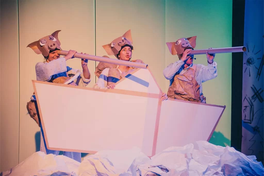 Spēle-izrāde TRĪS CŪCIŅI | rež. T. Montrimas | Taško teatras (Klaipėda)