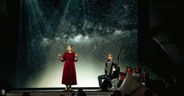 "Šiks. Šarms. Francija." Duets MEDIANTE & Jānis Rolmanis